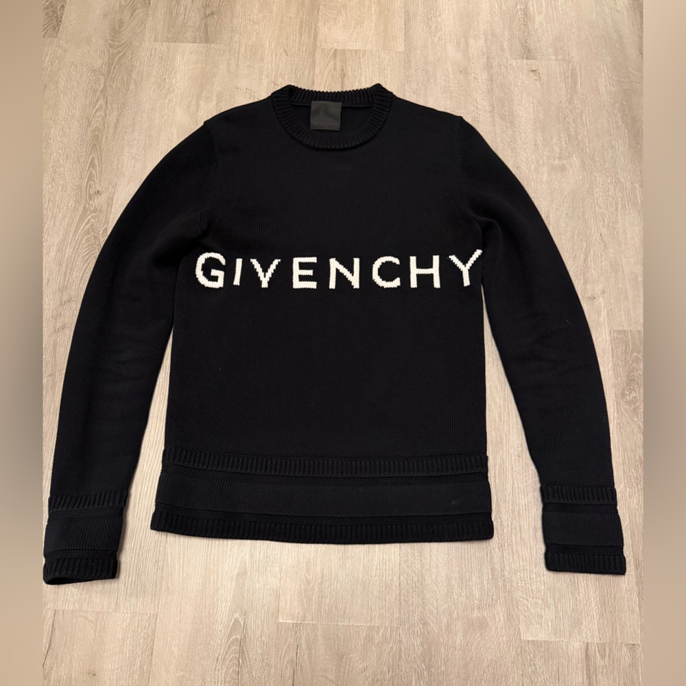 Givenchy Men’s 4G Knit Sweater Black and White Sz S